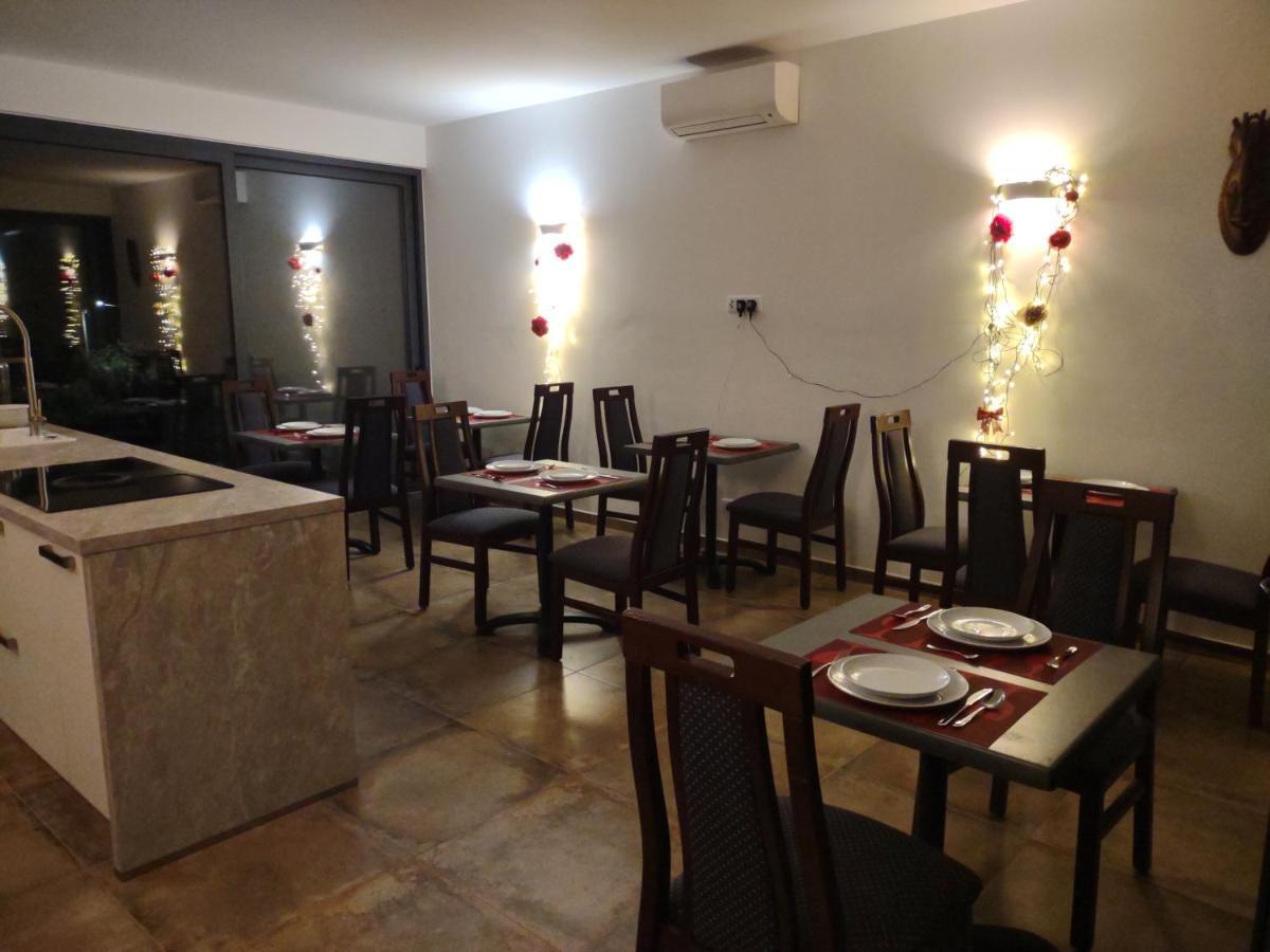 Suites Sunny Hill Moncarapacho Esterno foto